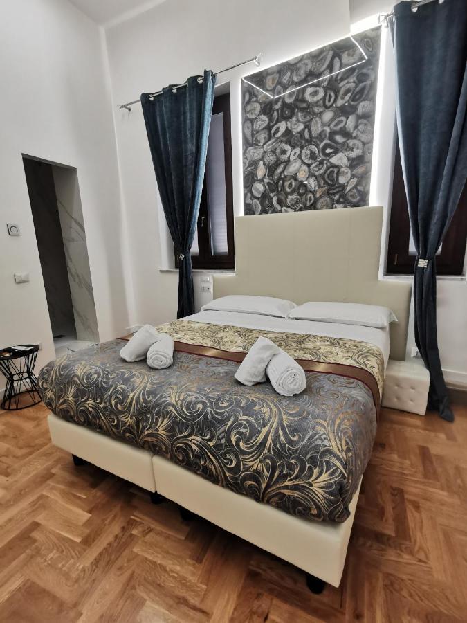 Navona Central Relais Bed & Breakfast Rome Exterior photo